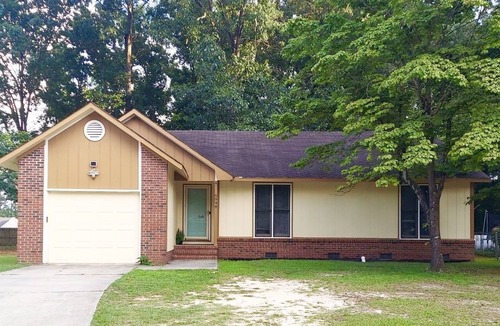 Westover House | The Callahan - Sleeps 10, Wifi, Ft Bragg, & More
