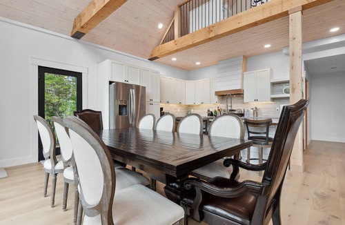 Rangeley House | The Camp on Cottage | Pet Friendly | Air Conditioning