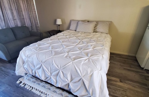 Kingman Hotel | The Cannonball