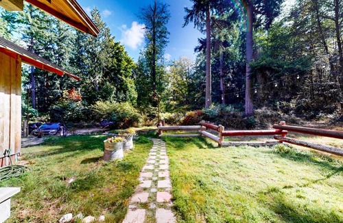 Clinton House | The Canopy House