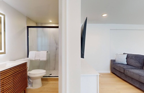 Lower Township Hotel | The Cape