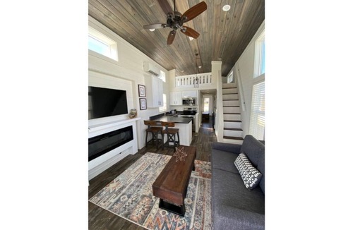 Austin House | The Capitol- Luxury Tiny Home in Austin, TX