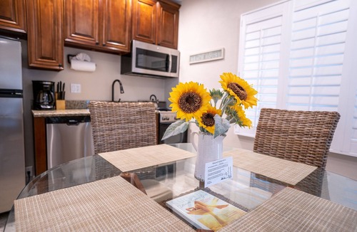 Siesta Key Hotel | The Capri at Siesta