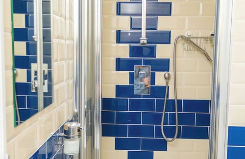 Munster Hotel | The Captain Cook Hotel