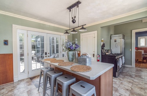 Dunkirk House | The Captain's Quarters