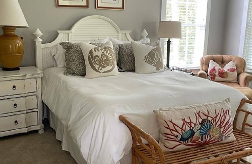 St. Marys House | The Captain's Quarters