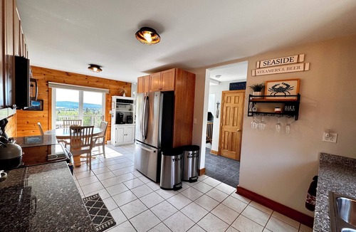 Steuben Ski Chalet | The Captain's Quarters