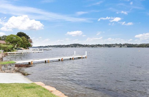 Coal Point House | The Captains Cottage