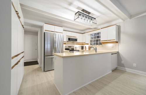 Severn House | The Captains Lake House