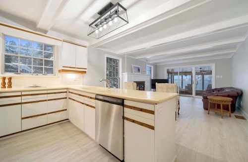 Rama House | The Captains Lake House