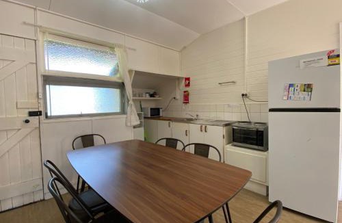 Arcadia Apartment | The Captains Manor on Cook 6