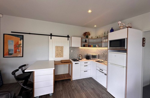 Pukenui Apartment | The Captains Quarters Houhora