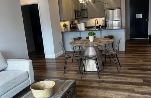 Grand Bend Apartment | The Carlyle 208 4 BR Beachside Condo in Grand Bend