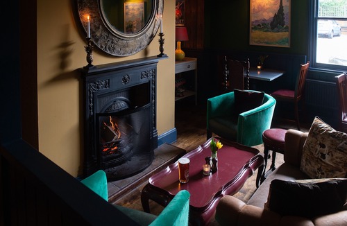 Burghclere Hotel | The Carnarvon Arms