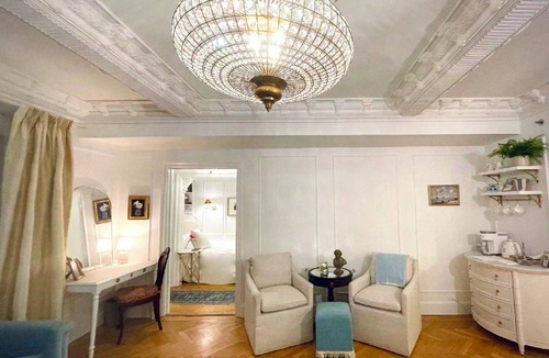 Central Park South Condo | The Carnegie Suite