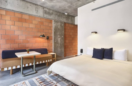 Barton Heights Hotel | The Carpenter Hotel