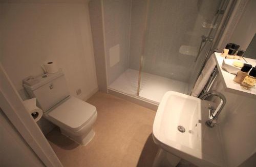 Burghclere Hotel | The Carpenters Arms