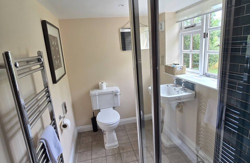 Burghclere Hotel | The Carpenters Arms