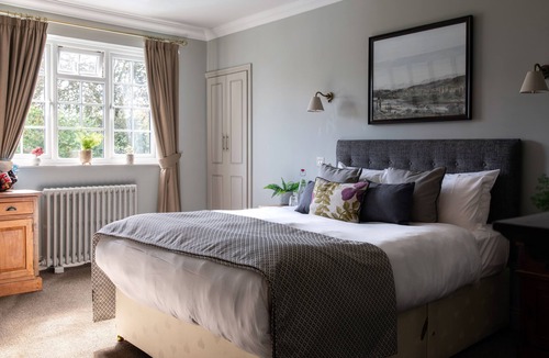 Five Oak Green Hotel | The Carpenters Arms