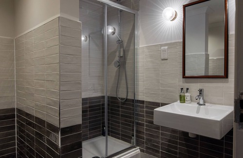 Five Oak Green Hotel | The Carpenters Arms