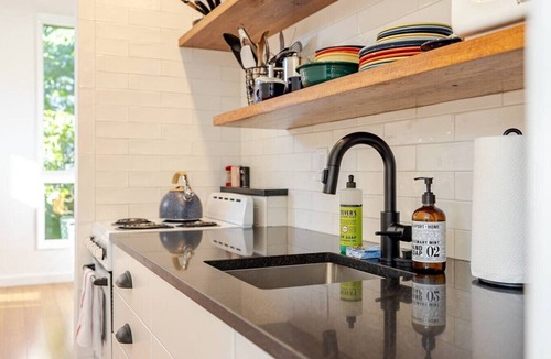 North Downtown House | The Carriage House at Wine Cellar Circle