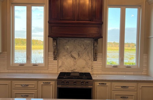 Reddell Cottage | The carriage house/cottage house. Large expansive open floor plan