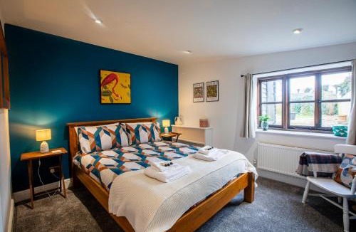 Westmarsh Apartment | The Carriage House