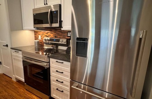 Brook Creek House | The Carriage House in East Lawrence