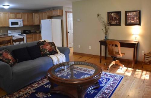 Tolland Apartment | The Carriage House