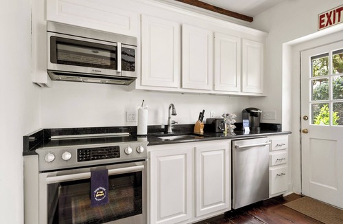French Quarter House | The Carriage Houses | Historic Charleston!