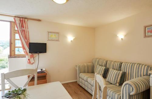 Sidmouth House | The Carriages