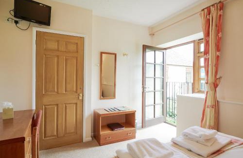 Sidmouth House | The Carriages