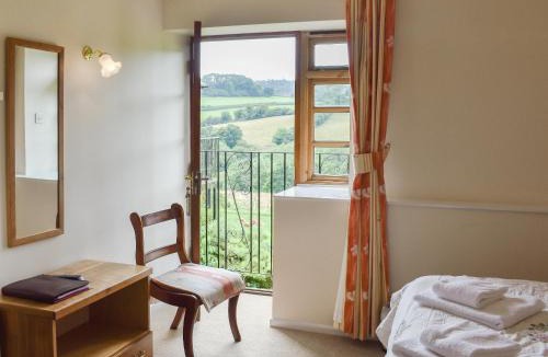 Sidmouth House | The Carriages