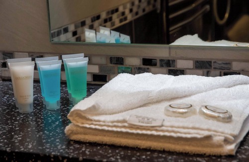 Moulsoe Hotel | The Carrington Arms