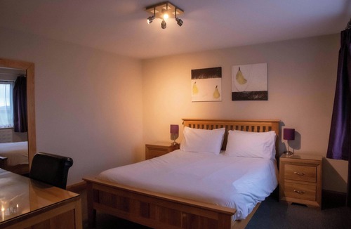 Moulsoe Hotel | The Carrington Arms