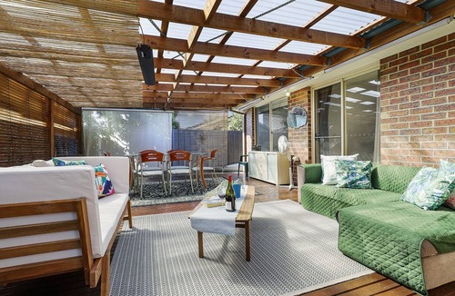 Carrum Villa | The Carrum Escape Sum