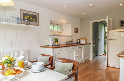 Ebbesborne Wake Cottage | The Cart Barn