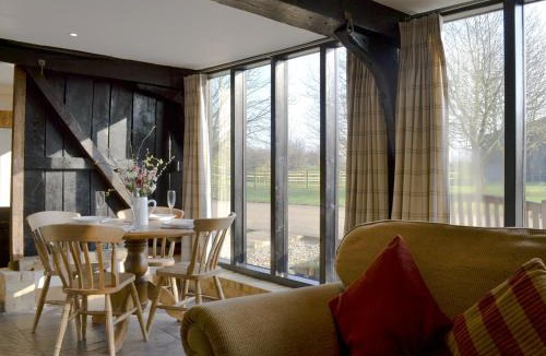 Uggeshall House | The Cart Lodge-E3568