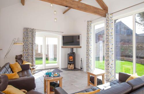 Eccleshall House | The Cartshed