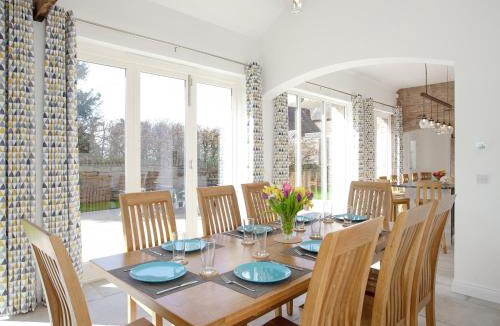 Eccleshall House | The Cartshed