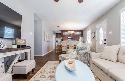 College Station House | The Casa at Kyle Field-one mile to Kyle Field
