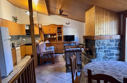 Sarroca de Bellera Apartment | The CASAT- ERDO FUSTERIA