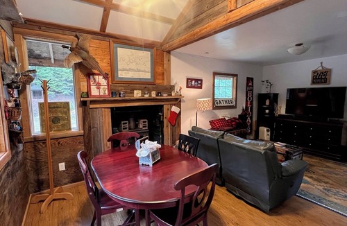 Clark Fork Cabin | The Casita @ Casler Farm