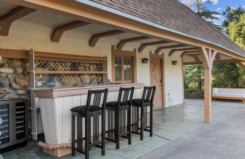Newhall Other | The Castel Guest house