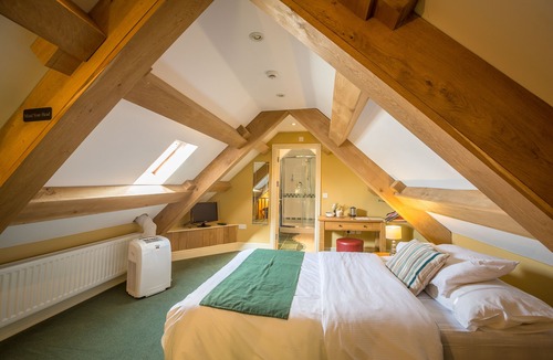 Talgarth Hotel | The Castle Hotel