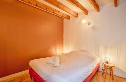 Saint-Julien House | The castle house