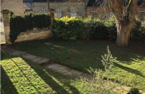 Vic-sur-Aisne House | The Castle House