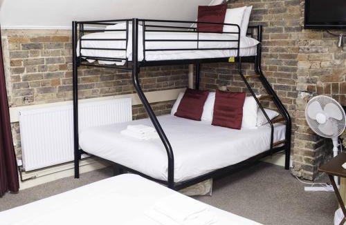 Bramber Bed & Breakfast | The Castle Inn Hotel