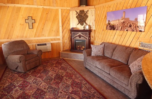 Scottsbluff Hotel | The Castle Inn