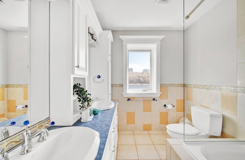 Halifax Villa | The Castle on Kearney Lake